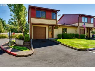 1485 PERDUE Loop, Eugene, OR 97401