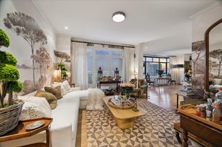 1000 Uptown Park Boulevard 101, Houston, TX 77056