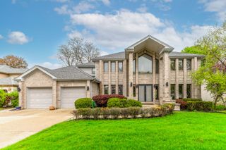 2755 Manu Court, Glenview, IL 60026