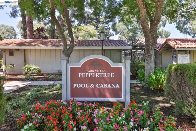 1327 Star Bush Ln, San Jose, CA 95118
