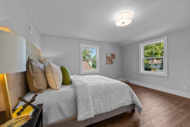 6832 Creston Road, Edina, MN 55435