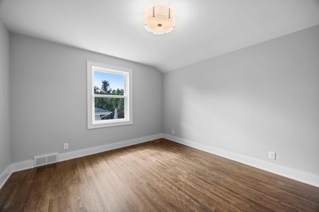 6832 Creston Road, Edina, MN 55435