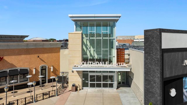 6832 Creston Road, Edina, MN 55435