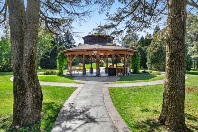 6832 Creston Road, Edina, MN 55435