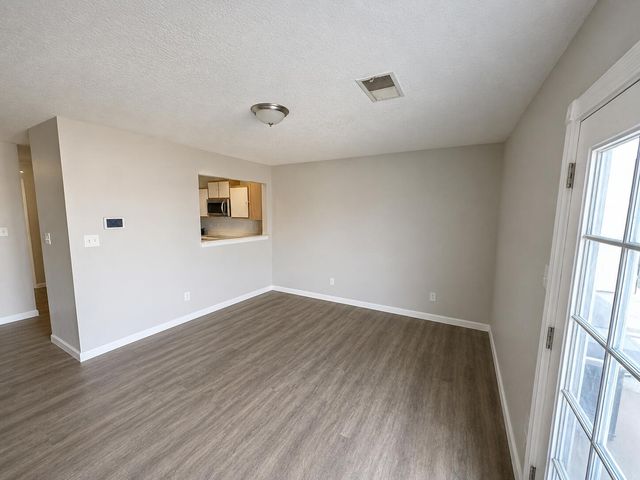 2217 W High Desert Circle NE, Rio Rancho, NM 87144