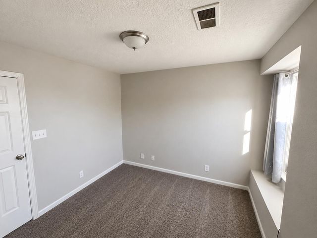 2217 W High Desert Circle NE, Rio Rancho, NM 87144