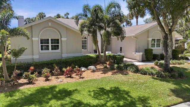 4734 E TRAILS DRIVE, Sarasota, FL 34232