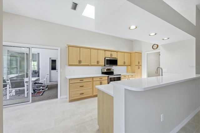 4734 E TRAILS DRIVE, Sarasota, FL 34232