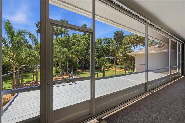 4734 E TRAILS DRIVE, Sarasota, FL 34232