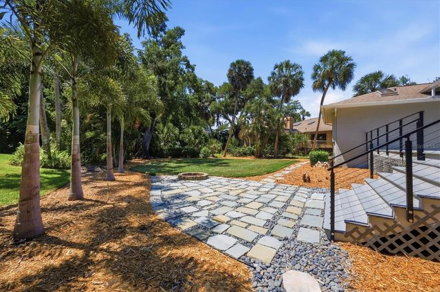 4734 E TRAILS DRIVE, Sarasota, FL 34232