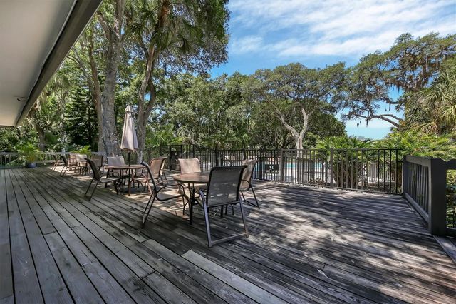 4734 E TRAILS DRIVE, Sarasota, FL 34232