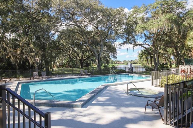 4734 E TRAILS DRIVE, Sarasota, FL 34232