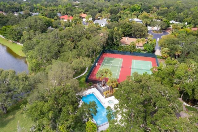4734 E TRAILS DRIVE, Sarasota, FL 34232
