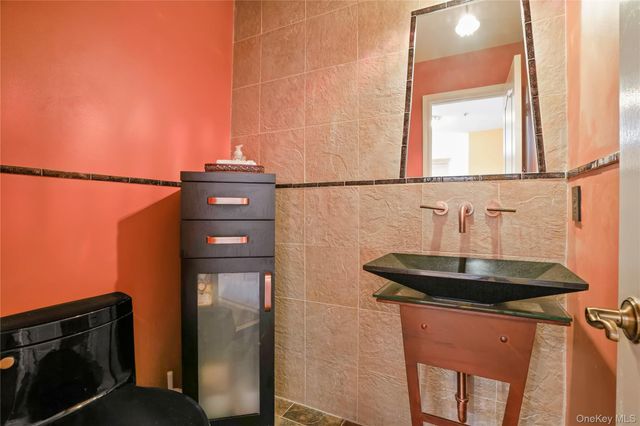 6 Berrybush Lane 6, Hastings-on-hudson, NY 10706