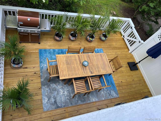 6 Berrybush Lane 6, Hastings-on-hudson, NY 10706