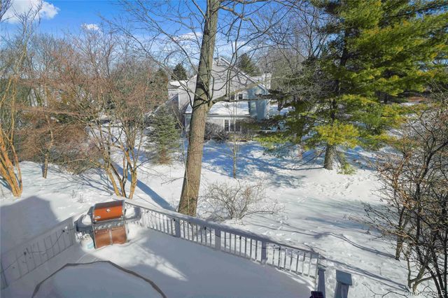 6 Berrybush Lane 6, Hastings-on-hudson, NY 10706