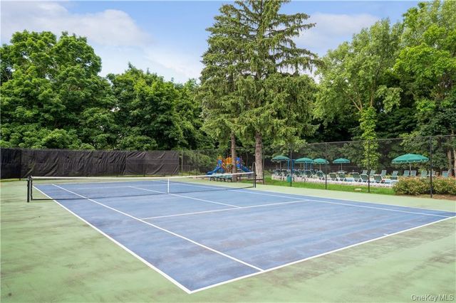 6 Berrybush Lane 6, Hastings-on-hudson, NY 10706