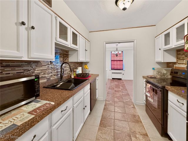 13800 Fairhill Road 512, Shaker Heights, OH 44120