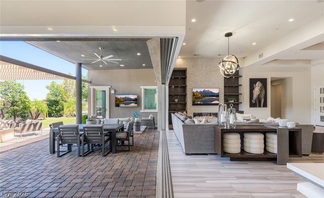 6268 Petroglyph Avenue, Las Vegas, NV 89135