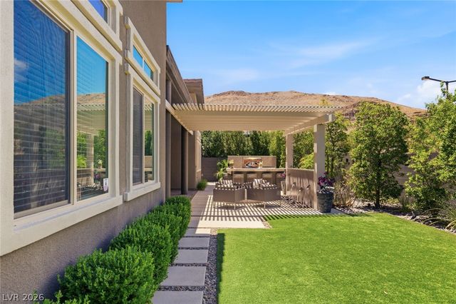 6268 Petroglyph Avenue, Las Vegas, NV 89135