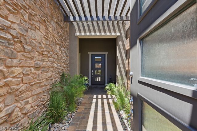 6268 Petroglyph Avenue, Las Vegas, NV 89135