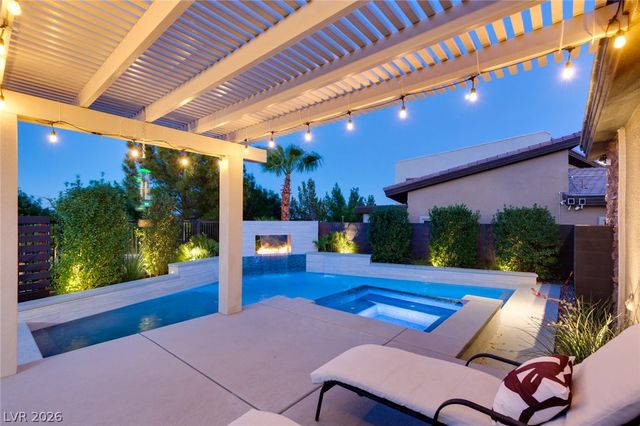 6268 Petroglyph Avenue, Las Vegas, NV 89135