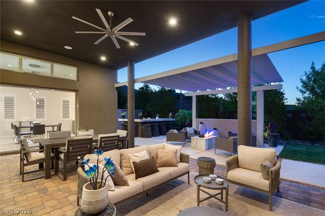 6268 Petroglyph Avenue, Las Vegas, NV 89135