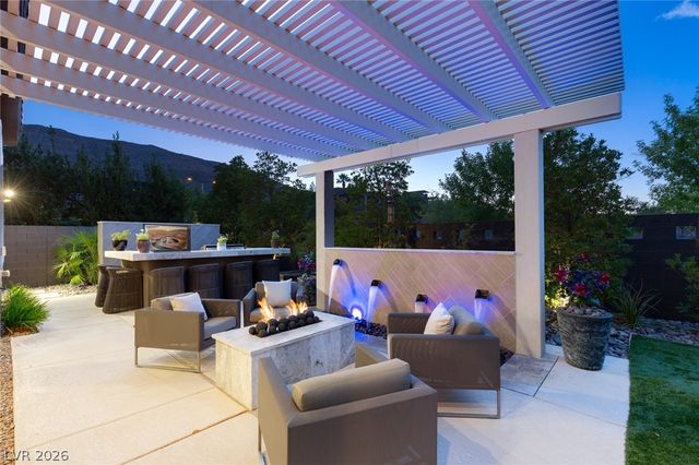 6268 Petroglyph Avenue, Las Vegas, NV 89135