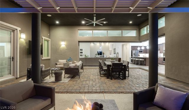 6268 Petroglyph Avenue, Las Vegas, NV 89135