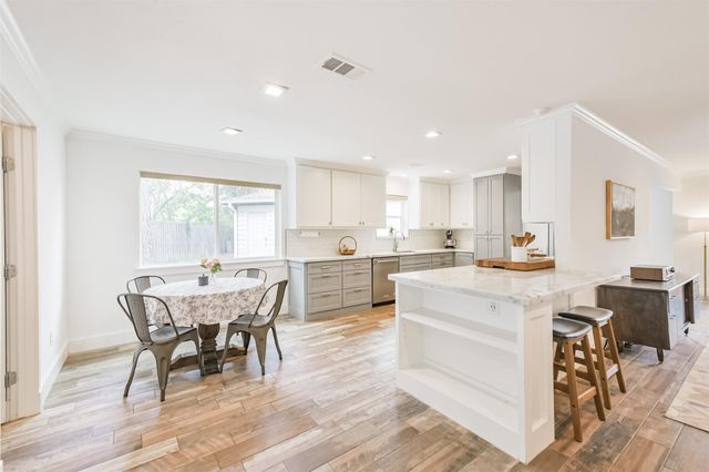 7214 Bayou Woods Drive, Houston, TX 77088