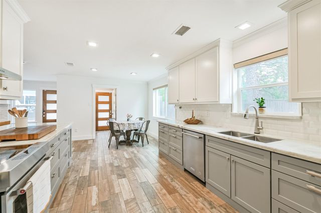 7214 Bayou Woods Drive, Houston, TX 77088