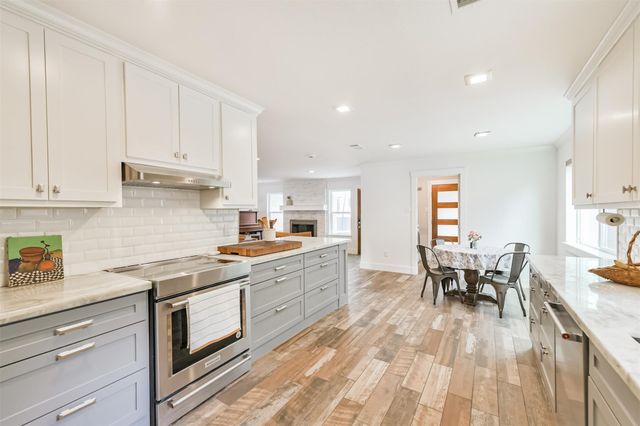 7214 Bayou Woods Drive, Houston, TX 77088