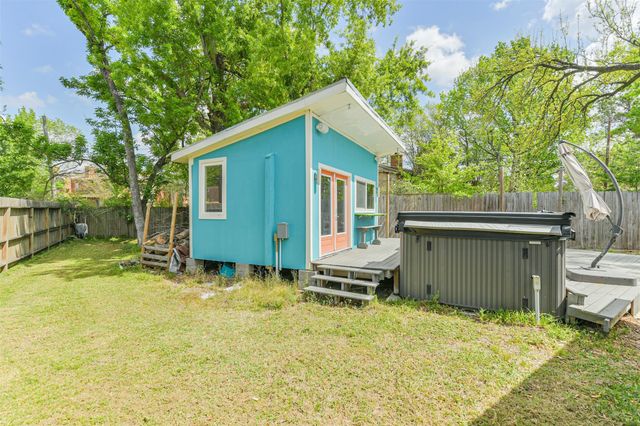 7214 Bayou Woods Drive, Houston, TX 77088