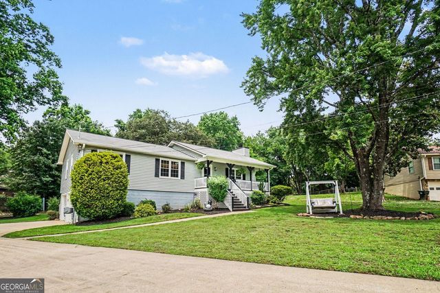 404 Hill Crest Court, Woodstock, GA 30188