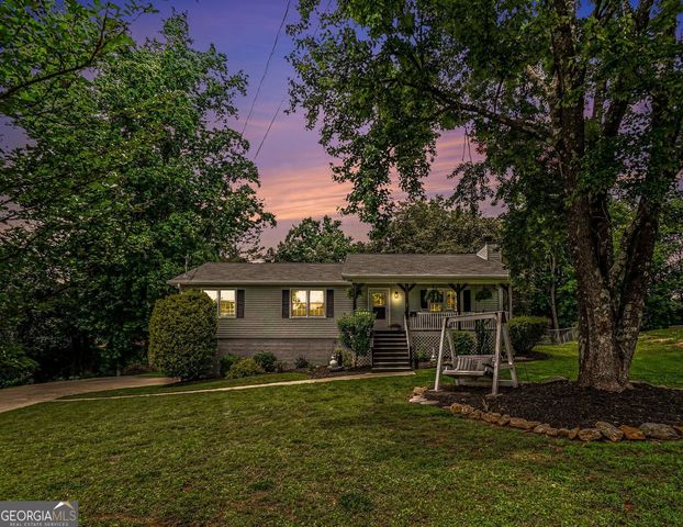 404 Hill Crest Court, Woodstock, GA 30188