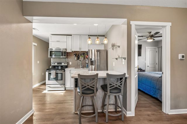 6100 SE 4th Street, Des Moines, IA 50315