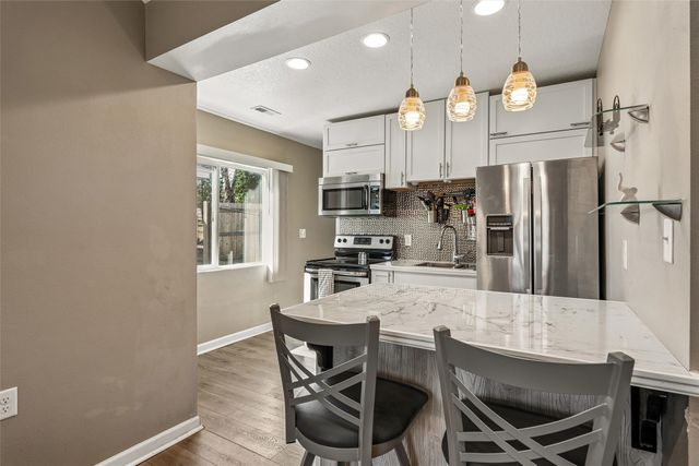 6100 SE 4th Street, Des Moines, IA 50315