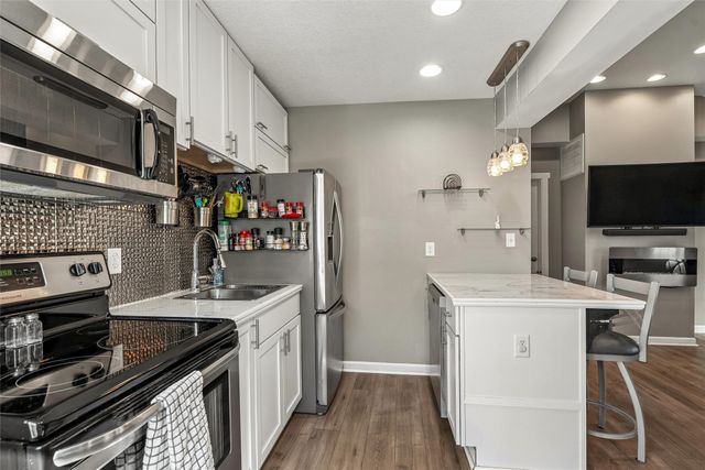 6100 SE 4th Street, Des Moines, IA 50315