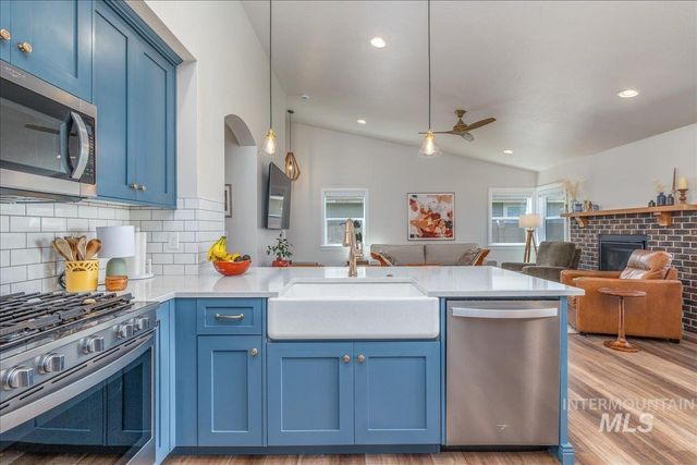3862 E Collingwood St, Meridian, ID 83642