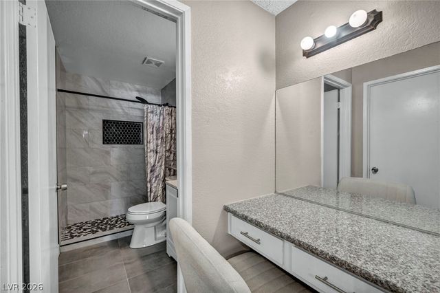 5251 Mission Carmel Lane 208, Las Vegas, NV 89107