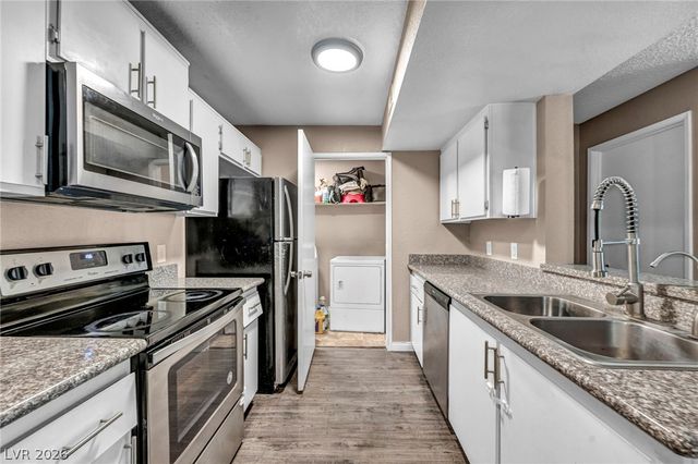 5251 Mission Carmel Lane 208, Las Vegas, NV 89107