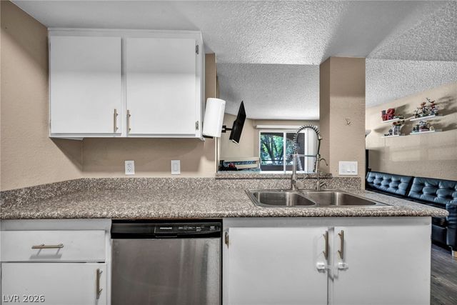 5251 Mission Carmel Lane 208, Las Vegas, NV 89107