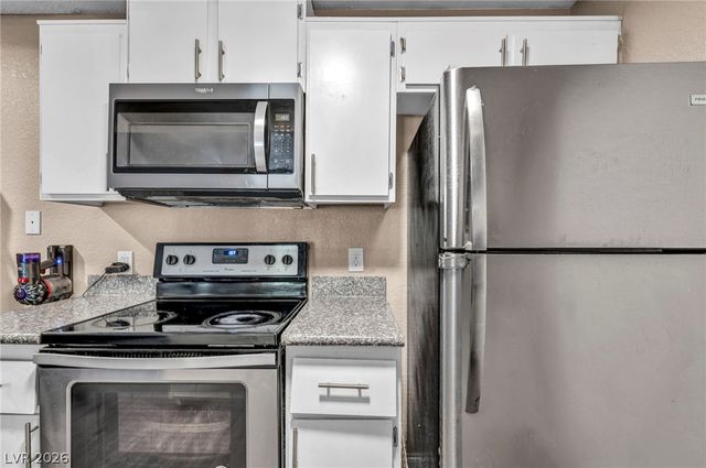 5251 Mission Carmel Lane 208, Las Vegas, NV 89107