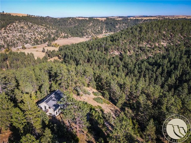 91 UPPER HAWK VALLEY RD, Columbus, MT 59019