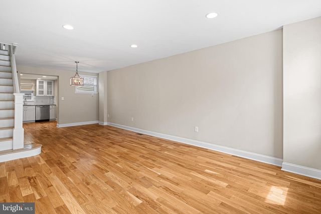 727 MCCLELLAN ST, Philadelphia, PA 19148