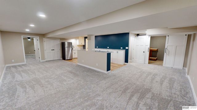 16606 Adams Street, Omaha, NE 68135