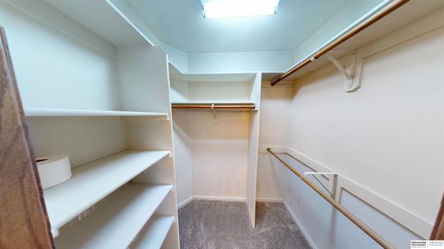 16606 Adams Street, Omaha, NE 68135