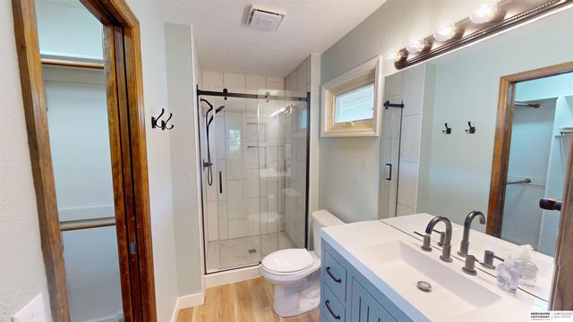 16606 Adams Street, Omaha, NE 68135
