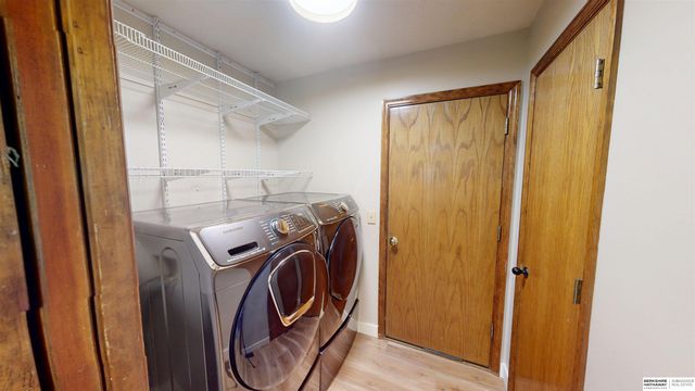 16606 Adams Street, Omaha, NE 68135
