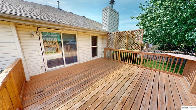 16606 Adams Street, Omaha, NE 68135